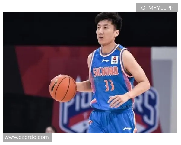 韩硕：从篮球场上的新星到职业生涯的辉煌历程与未来展望